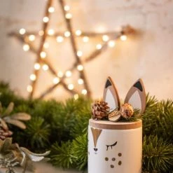 Maisons Du Monde Décorations Lumineuses De Noël Bougie Biche Parfumée En Céramique Blanche, Beige Et Marron 125g -Bougeoirs Soldes Magasin bougie biche parfumee en ceramique blanche beige et marron 125g 1000 8 34 208683 8