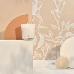 Bougies La Française Bougies Bougie Parfumée Cire Végétale 40h Les Fleurs -Bougeoirs Soldes Magasin bougie parfumee cire vegetale 40h les fleurs 2