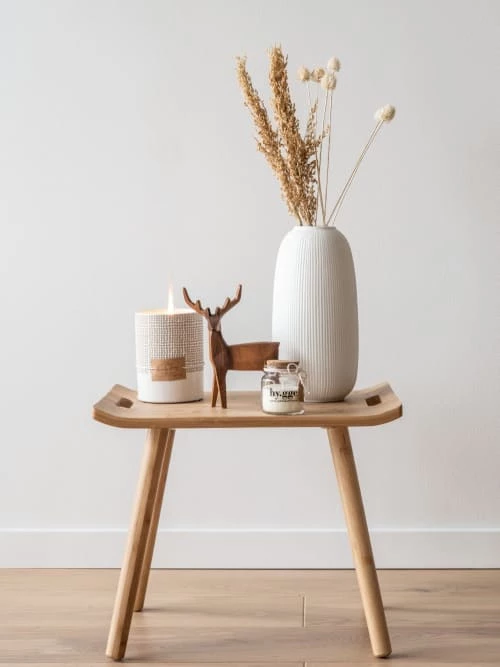 Maisons Du Monde Décorations à Poser De Noël Bougie Parfumée En Céramique Blanche, Grise Et Ivoire 350g 6 Maisons Du Monde Décorations à Poser De Noël Bougie Parfumée En Céramique Blanche, Grise Et Ivoire 350g – Image 4