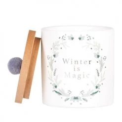 Maisons Du Monde Décorations Lumineuses De Noël Bougie Parfumée En Céramique Imprimé Blanche, Beige Et Bleue 165g -Bougeoirs Soldes Magasin bougie parfumee en ceramique imprime blanche beige et bleue 165g 1000 3 32 208763 2