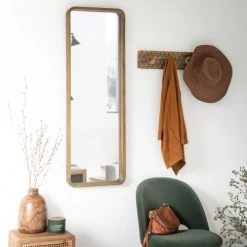 Maisons Du Monde Bougies Bougie Parfumée En Verre Teinté Vert Et Doré 7 Maisons Du Monde Bougies Bougie Parfumée En Verre Teinté Vert Et Doré -Bougeoirs Soldes Magasin bougie parfumee en verre teinte vert et dore 1000 6 26 211299 3