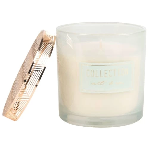 Maisons Du Monde Bougies De Noël Bougie Parfumée En Verre Teinté Vert Et Métal Doré 350g 4 Maisons Du Monde Bougies De Noël Bougie Parfumée En Verre Teinté Vert Et Métal Doré 350g – Image 2