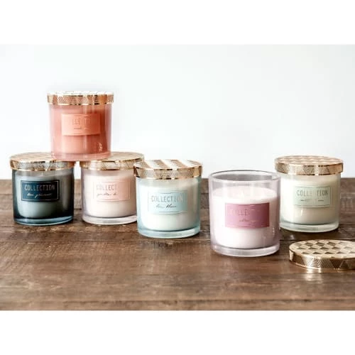 Maisons Du Monde Bougies De Noël Bougie Parfumée En Verre Teinté Vert Et Métal Doré 350g 5 Maisons Du Monde Bougies De Noël Bougie Parfumée En Verre Teinté Vert Et Métal Doré 350g – Image 3