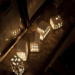 Kähler Design Bougeoirs Maison De Lumière Urbania Céramique Blanc 8x11x8 Cm -Bougeoirs Soldes Magasin maison de lumiere urbania ceramique blanc 8x11x8 cm 3