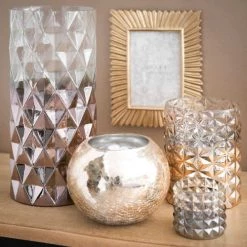 Maisons Du Monde Bougeoirs Photophore Effet Craquelé En Verre Doré H 12 Cm -Bougeoirs Soldes Magasin photophore effet craquele en verre dore h 12 cm 1000 0 15 162826 4